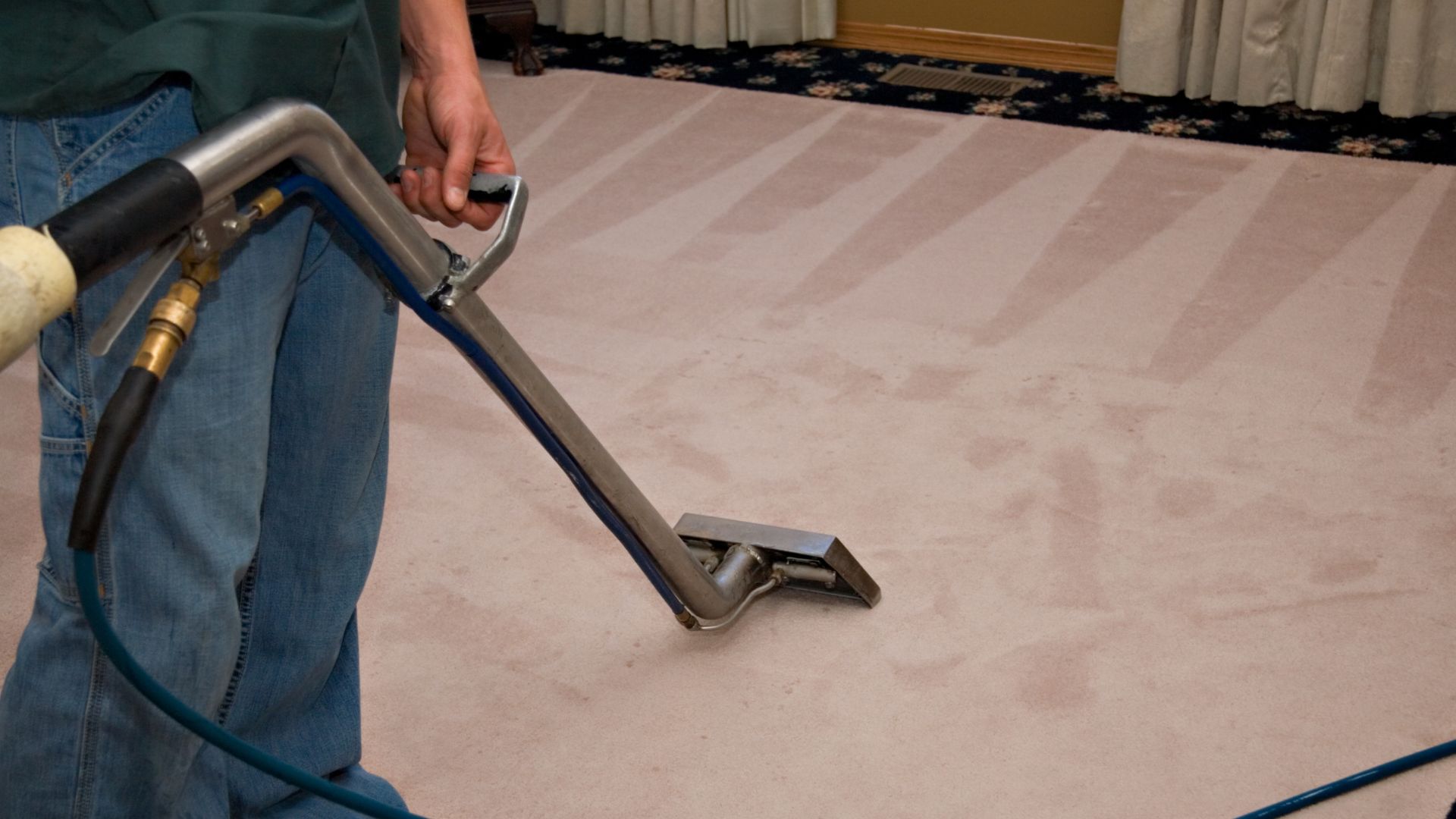 Carpet Cleaning Service: Why Professional Cleaning Is the Best Investment for Your Home or Business